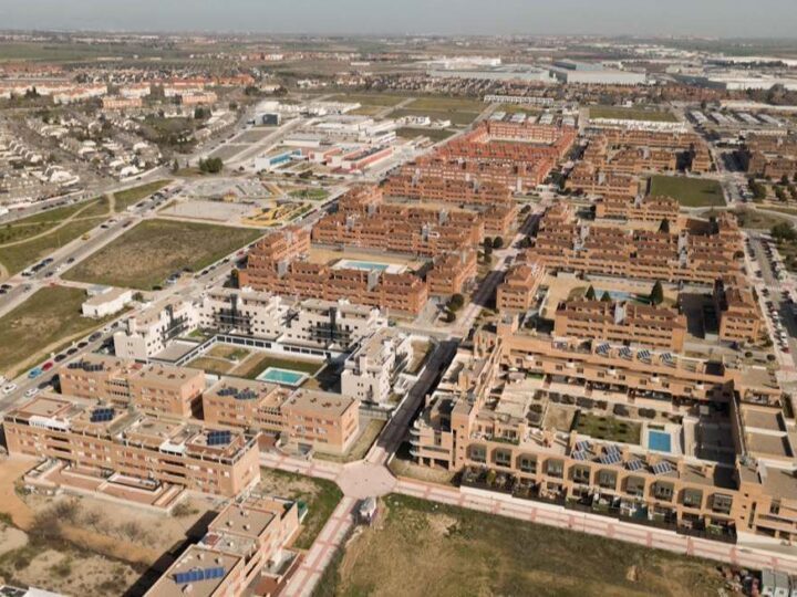 El boom económico de Madrid desata un milagro industrial y demográfico a las puertas de la España vaciada
